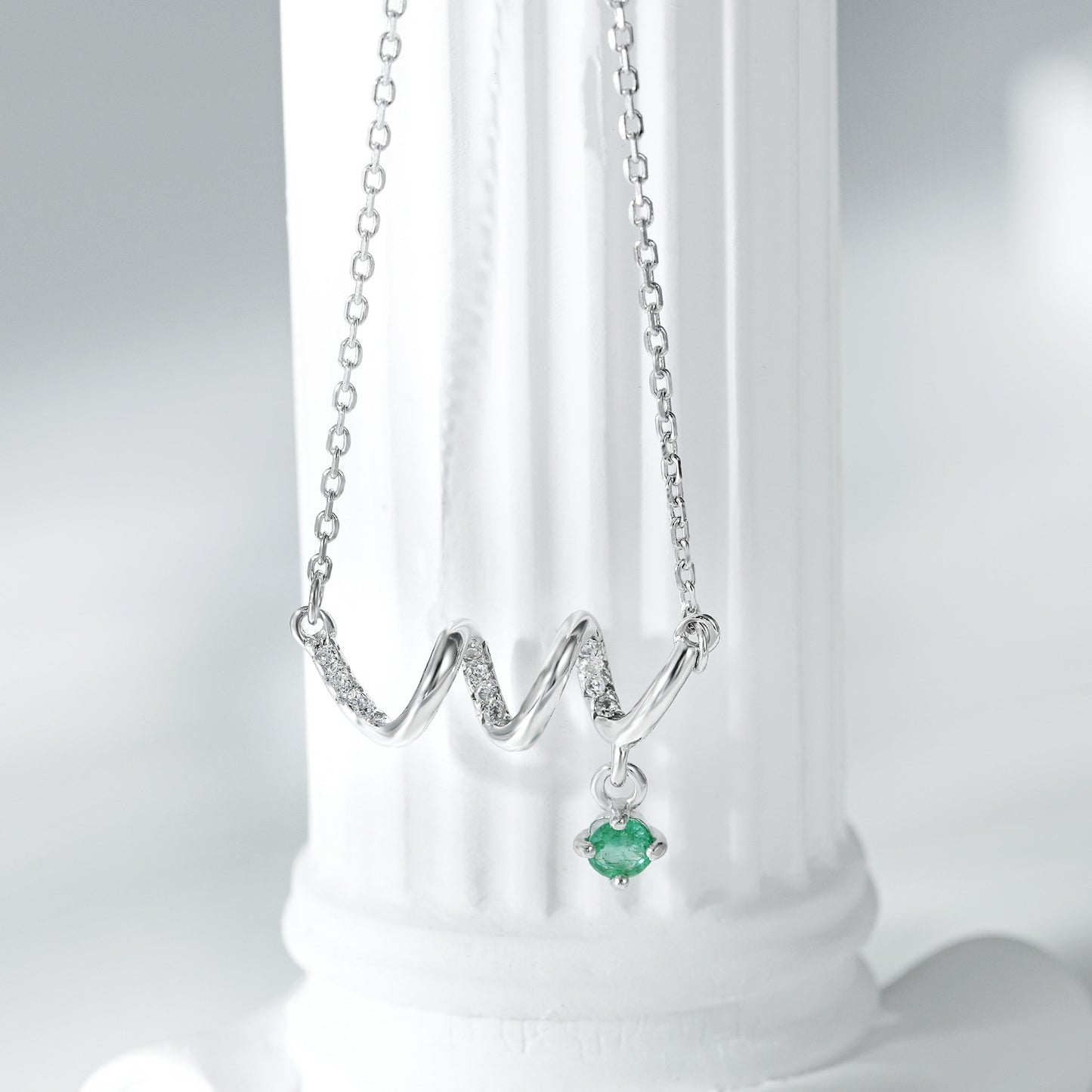 ✨ Collier Raffiné en Argent S925 - Pendentif Émeraude Luxueux, Idée Cadeau Élégante pour Femme Moderne