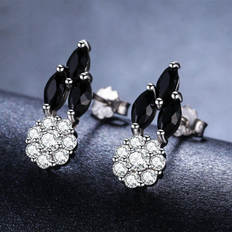 ✨ Boucles d'Oreilles Rondes en Zircon - Plaqué Cuivre, Éclat Éblouissant, Style Chic et Élégant