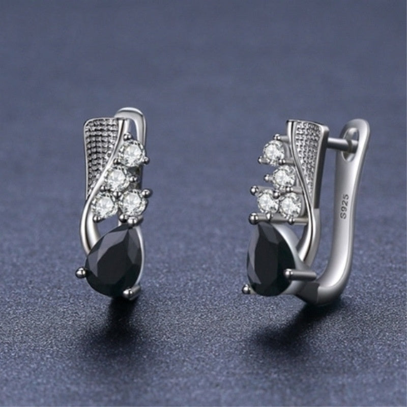đ ĂlĂ©gantes Boucles d'Oreilles Goutte - Micro Strass Scintillants, IdĂ©ales pour un Look Chic et SophistiquĂ© !