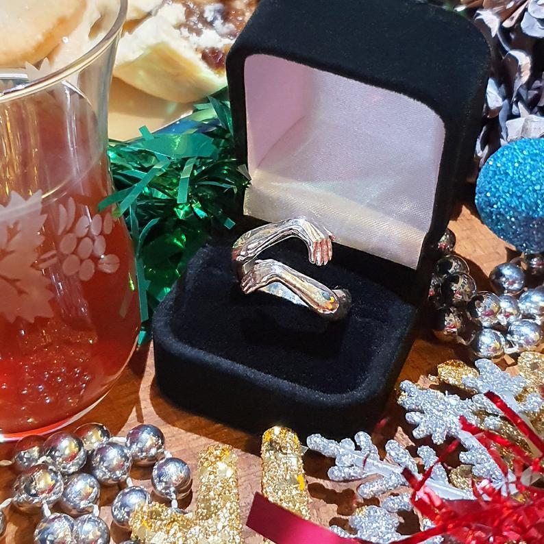 Image du produit Bague Ătreinte des Mains d'Amour Simple et CrĂ©ative | Bague Ajustable en Alliage pour Lovers
