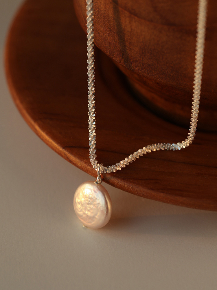 Comment ça sonne : 🌟 Collier Élégant en Argent Sterling S925 - Perle Baroque, Sophistication Intemporelle?En espérant que cela réponde à vos attentes. 🎁