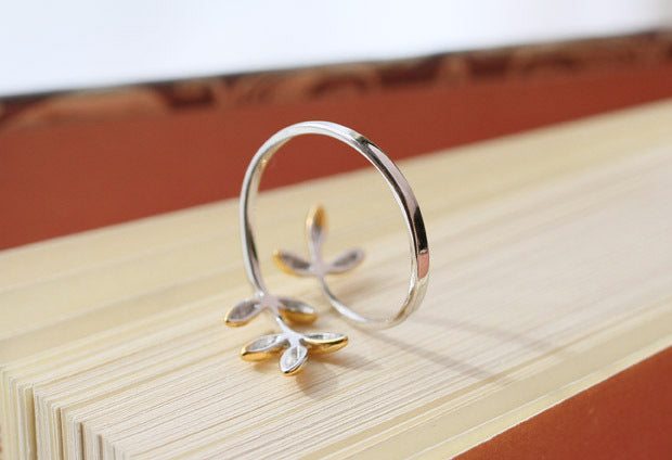 πΏ Elegant Olive Leaf Ring - Natural Design, Authentic and Refined Style to Enhance Your Look