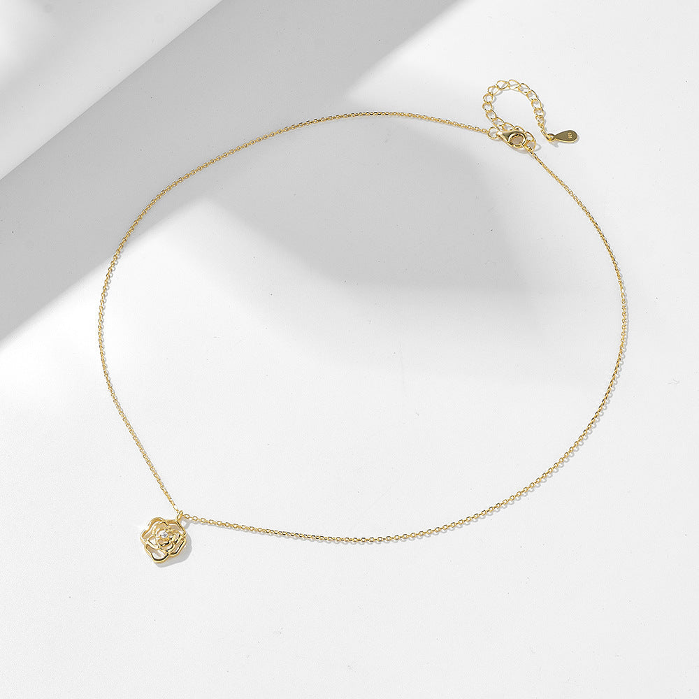 Collier en Argent Sterling - Motif Rose Vintage, Élégance Intemporelle pour Sublimer Votre Style !