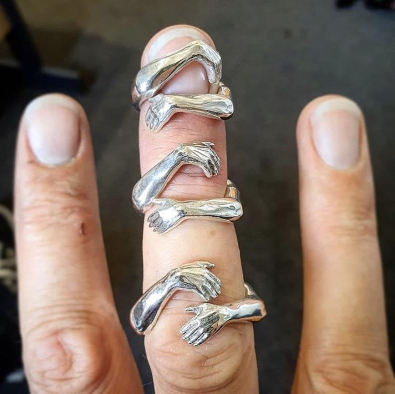 Image du produit Bague Ătreinte des Mains d'Amour Simple et CrĂ©ative | Bague Ajustable en Alliage pour Lovers