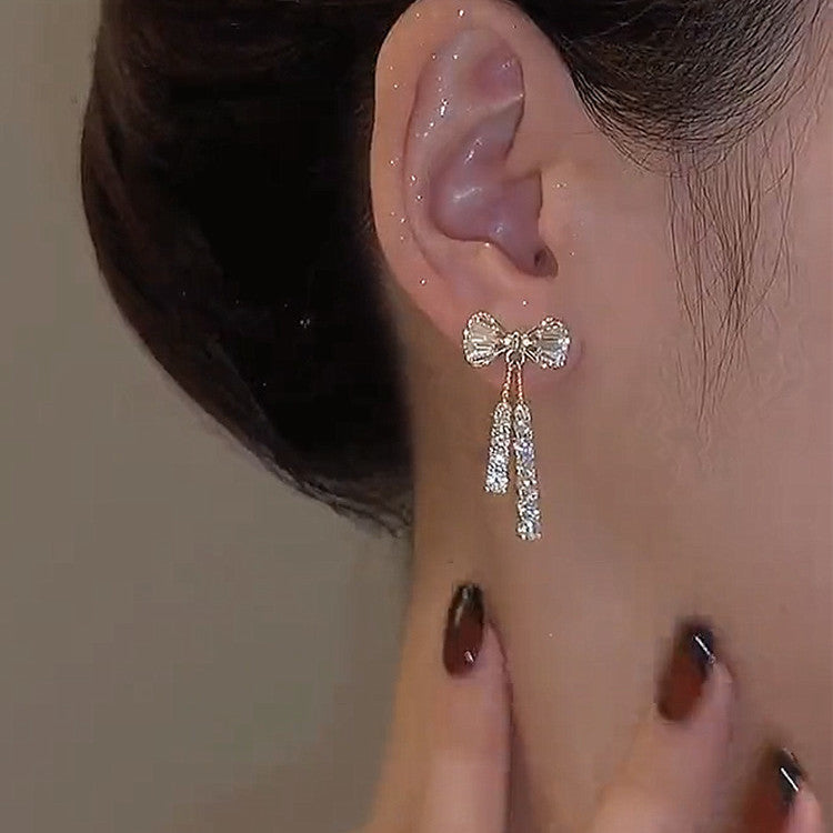 ✨ Élégantes Boucles d'Oreilles Papillon - Strass Brillants, Design Raffiné, Pour Sublimer Votre Allure au Quotidien
