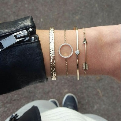 ✨ Chic Ensemble Bracelets Géométriques Femme - Ajustables, Style Moderne Doré & Argenté pour un Look Sophistiqué