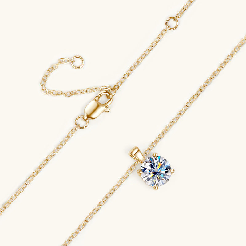 đ Collier ĂlĂ©gant avec Pendentif Diamant 4 Griffes - PlaquĂ© Or 18K sur Argent 925, Cadeau RaffinĂ© et Intemporel !