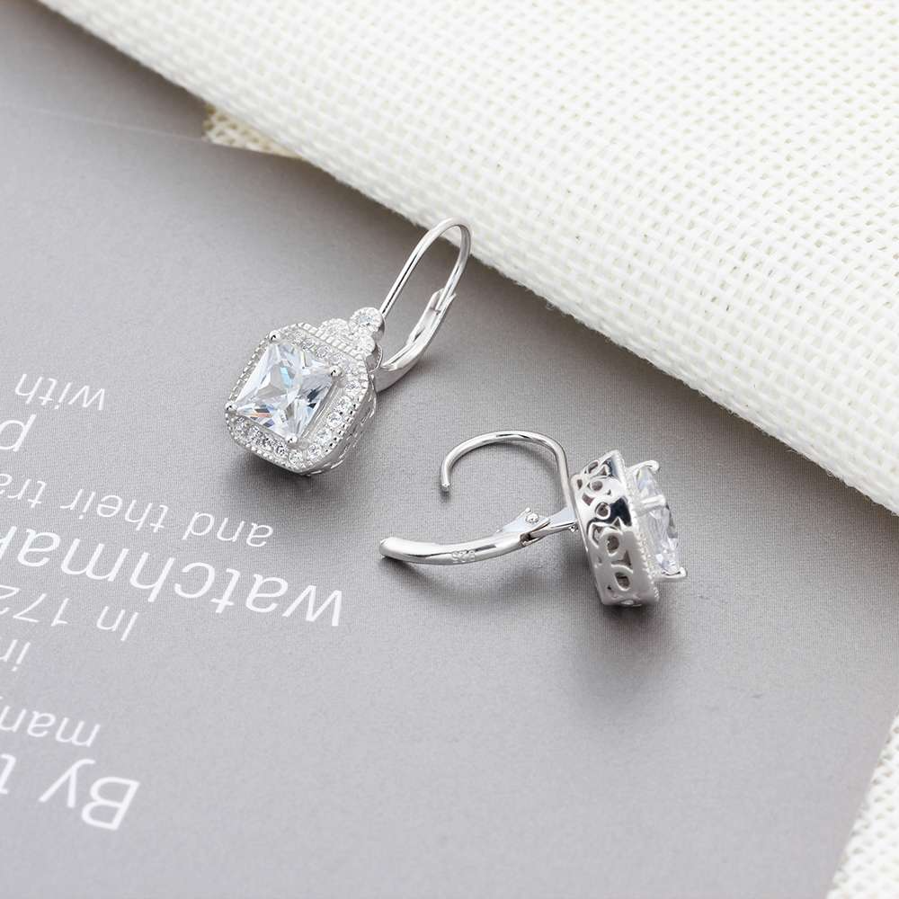 ✨ Boucles d'Oreilles Argent S925 - Strass Brillants, Élégance Raffinée au Quotidien ✨