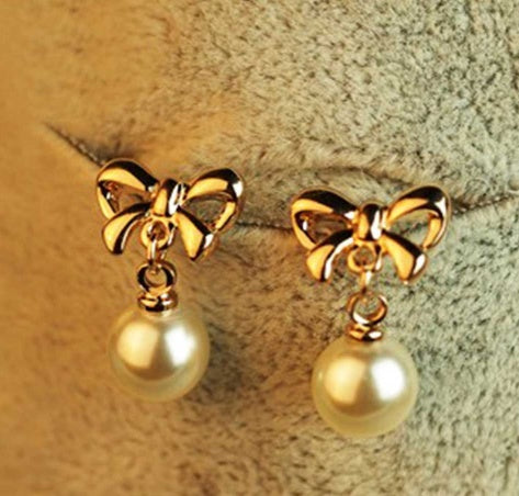 🌟 Boucles d'Oreilles Élégantes en Perles et Zircon - Hypoallergéniques, Style Cœur & Nœud, Idéales pour Offrir 🎁
