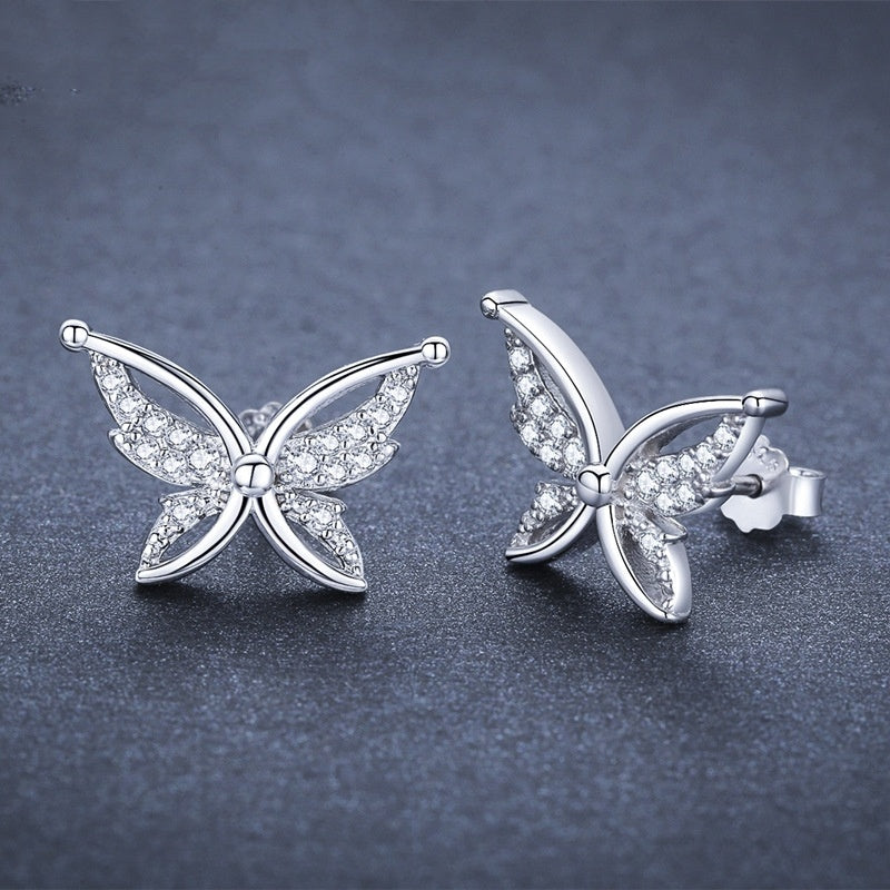 🌟 Boucles d'Oreilles Papillon en Zircon – Éclat Étincelant, Parfaites pour Sublimer Votre Élégance Naturelle 🦋✨