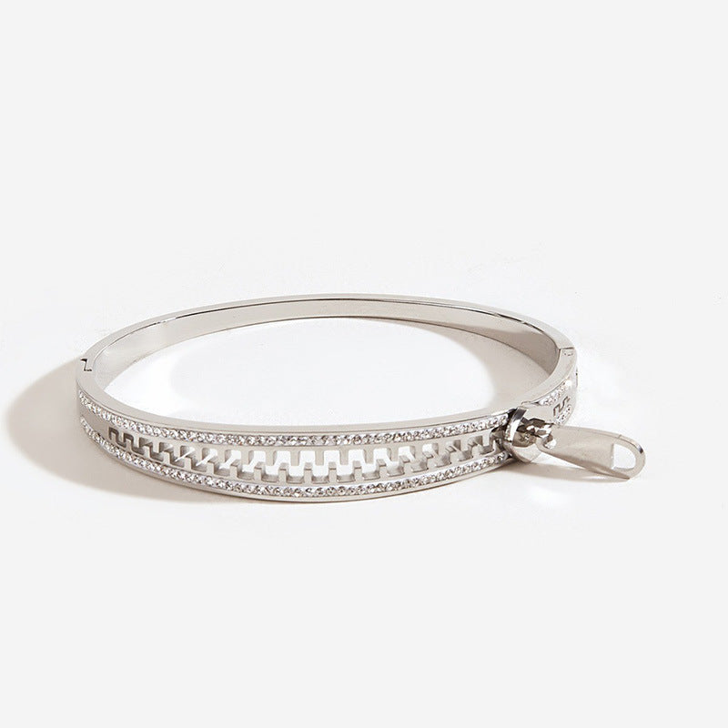 ✨ Élégant Bracelet en Acier Titane - Design Personnalisé, Cadeau Idéal et Accessoire Raffiné pour Filles