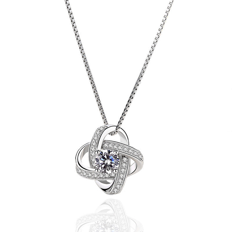 Pendentif Trèfle en Argent S925 - Diamant Éclatant, Élégance Intemporelle pour Toutes Occasions