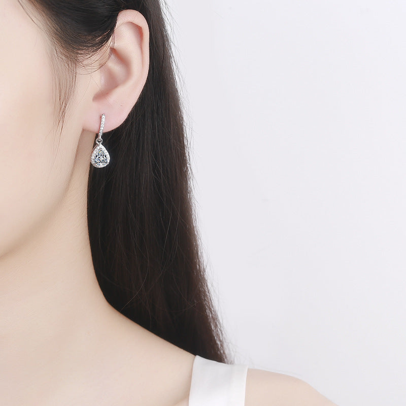 ✨ Boucles d'Oreilles Élégantes en Goutte - Zircon Micro-Incrusté, Finition Premium, Style Chic et Raffiné 🌟