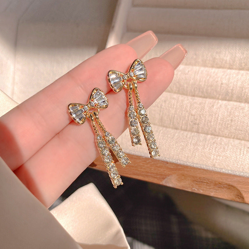 ✨ Élégantes Boucles d'Oreilles Papillon - Strass Brillants, Design Raffiné, Pour Sublimer Votre Allure au Quotidien