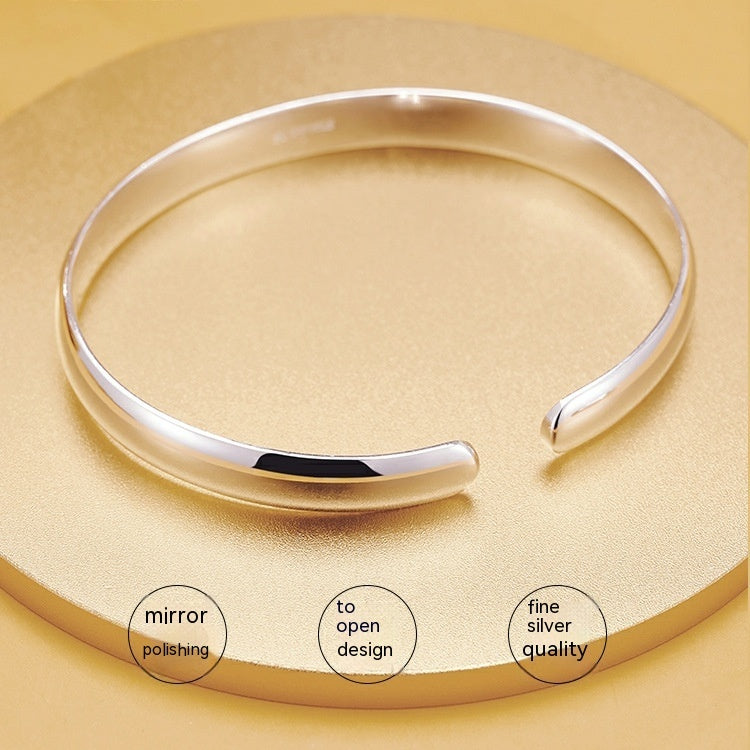 ✨ Bracelet Cœur Sutra en Argent 999 - Élégance Intemporelle, Cadeau Idéal pour Créer des Souvenirs DurablesEst-ce que cela correspond à ce que tu avais en tête, ou veux-tu que j'affine certains aspects ?