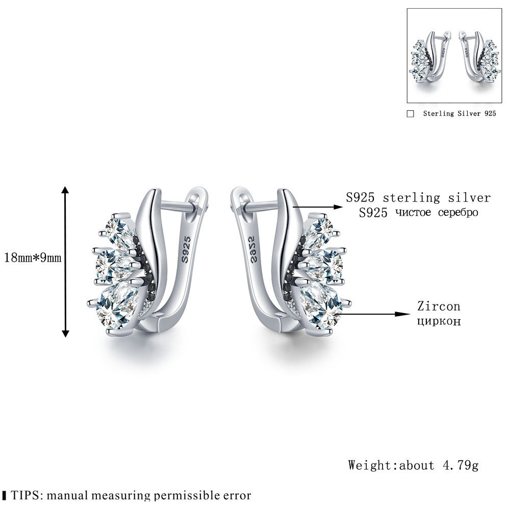 đ ĂlĂ©gance AĂ©rienne: Boucles d'Oreilles Ailes Classiques avec Zircon Ătincelant en Goutte âš