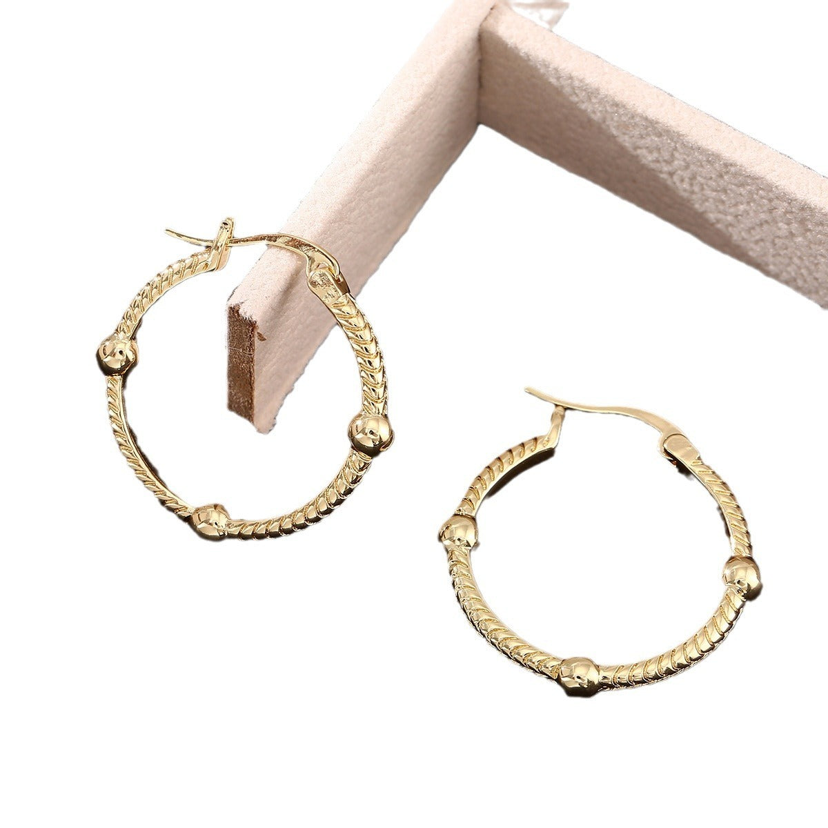 ✨ Boucles d'Oreilles Géométriques Rétro - Élégance Intemporelle, Qualité Premium, Idéales pour Toutes Occasions ✨