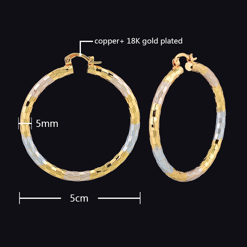 ✨ Boucles d'Oreilles Dorées Élégantes - Design Minimaliste en Métal, Parfaites pour Subir votre Look Chic !
