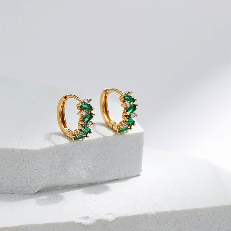 ✨ Élégants Clips d'Oreilles Émeraude - Zircon Brillant, Confort Sans Piercing, Accessoire Parfait pour un Style Chic