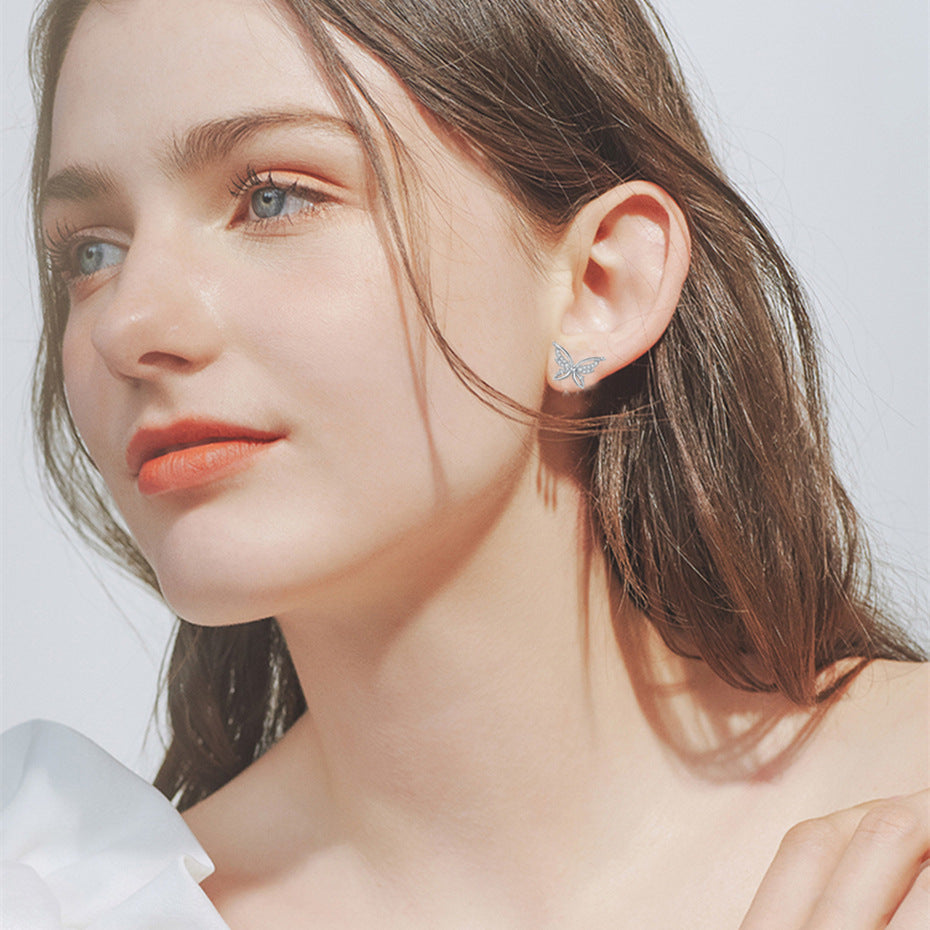 🌟 Boucles d'Oreilles Papillon en Zircon – Éclat Étincelant, Parfaites pour Sublimer Votre Élégance Naturelle 🦋✨