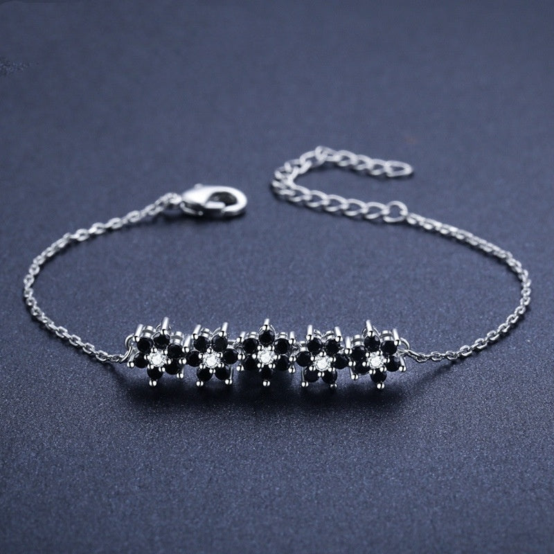 🌸 Bracelet Élégant Femme - Design Fleuri Raffiné, Accessoire de Mode Haut de Gamme, Qualité Premium 🌟