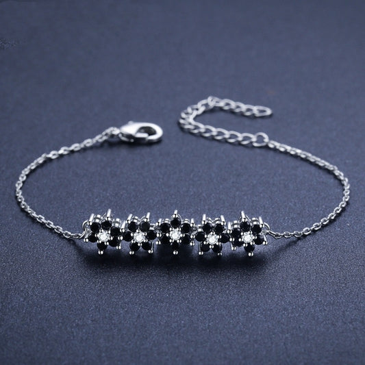 🌸 Bracelet Élégant Femme - Design Fleuri Raffiné, Accessoire de Mode Haut de Gamme, Qualité Premium 🌟