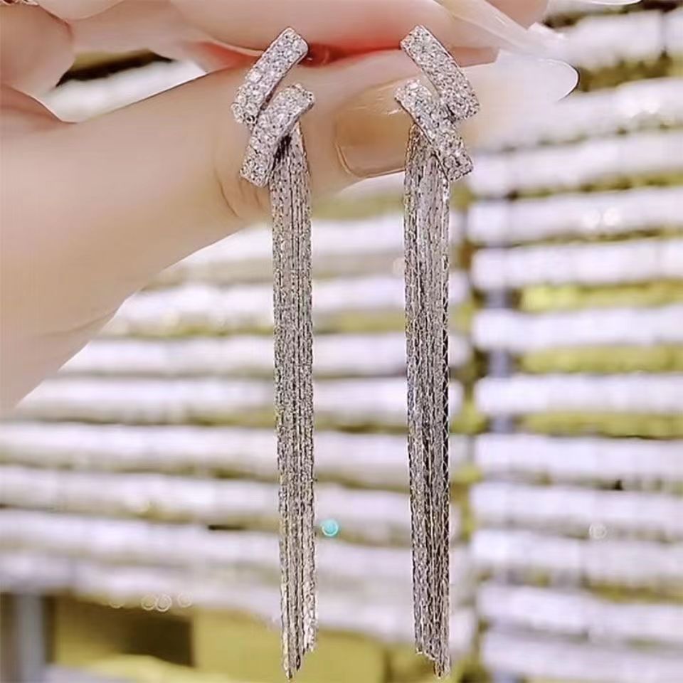 🌟 Élégantes Boucles d'Oreilles Goutte d'Eau - Franges Raffinées, Charme Quotidien et Style Intemporel !