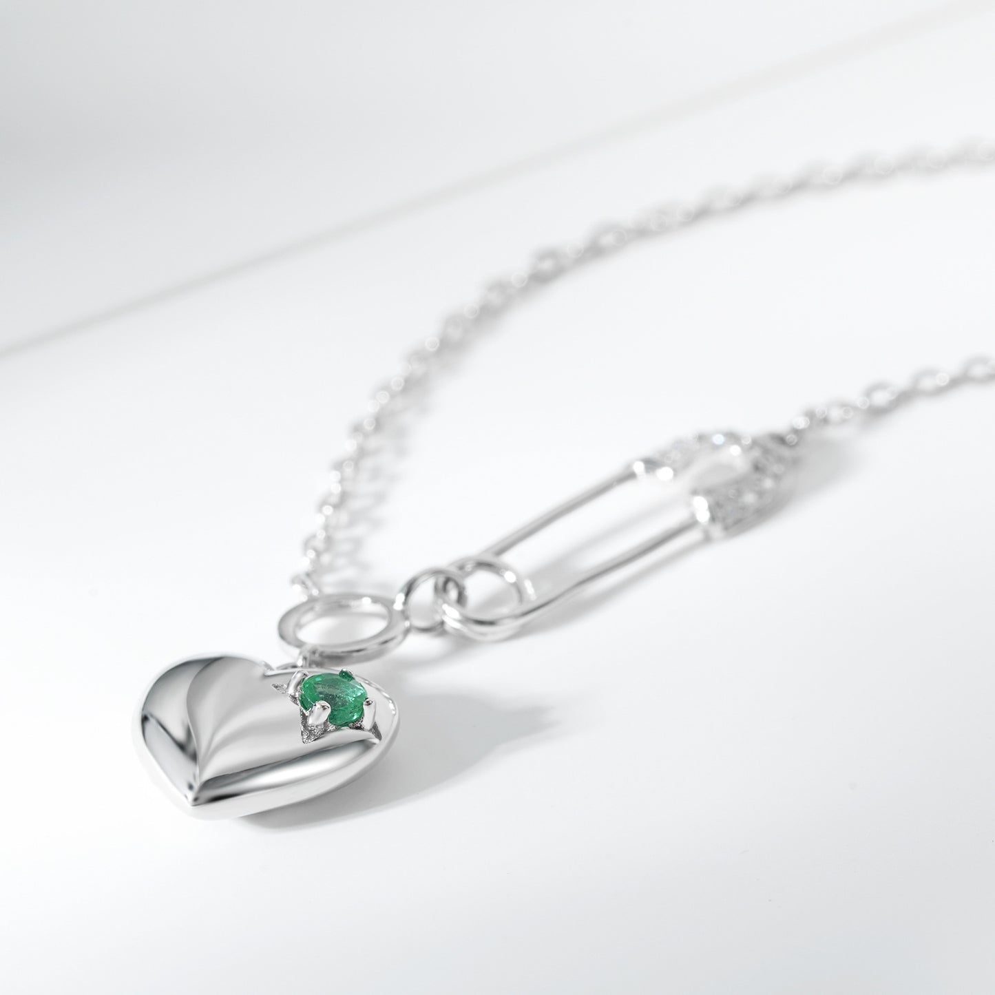 ✨ Collier Éclatant en Argent S925 - Pendentif Cœur Émeraude, Élégance Éternelle, Cadeau Parfait pour Femme