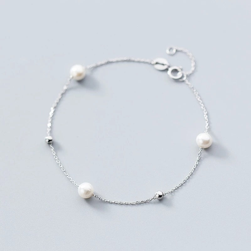 ✨ Bracelet Chic en Perles Synthétiques - Style Épuré, Confort Exceptionnel pour Parfaire Vos Tenues Quotidiennes !