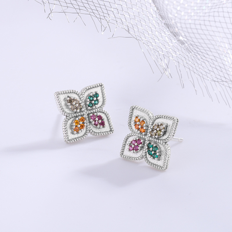 🌿 Boucles d'Oreilles S925 en Argent - Diamants Couleur Herbe à Quatre Feuilles, Élégance et Raffinement au Quotidien