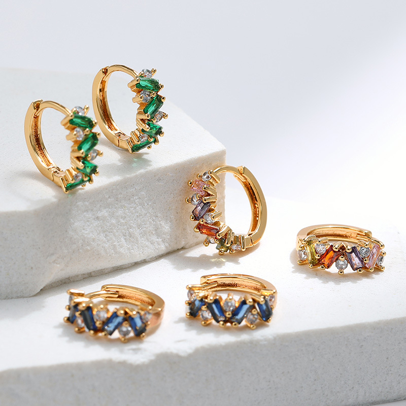 ✨ Élégants Clips d'Oreilles Émeraude - Zircon Brillant, Confort Sans Piercing, Accessoire Parfait pour un Style Chic