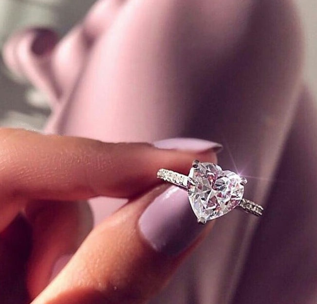 Image du produit Bague Cœur AAA Zircon Incrustée – Élégance et Raffinement pour une Occasion Spéciale 💎💍