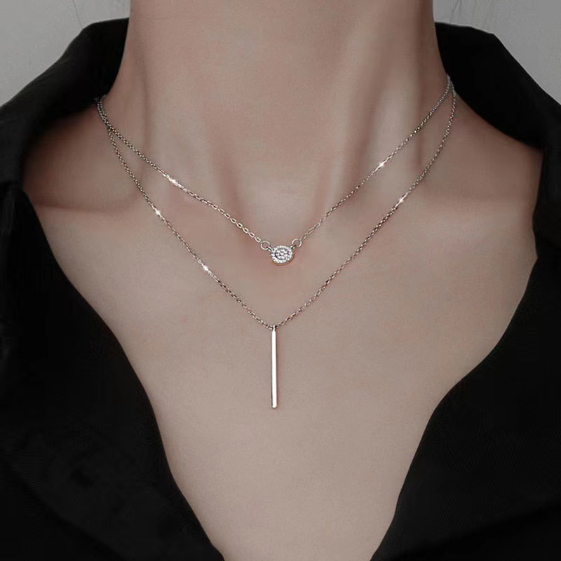 🌟 Collier Élégant Double Chaîne en Argent 925 - Pendentif Rond Zircon Raffiné, Parfait pour un Look Chic et Tendance