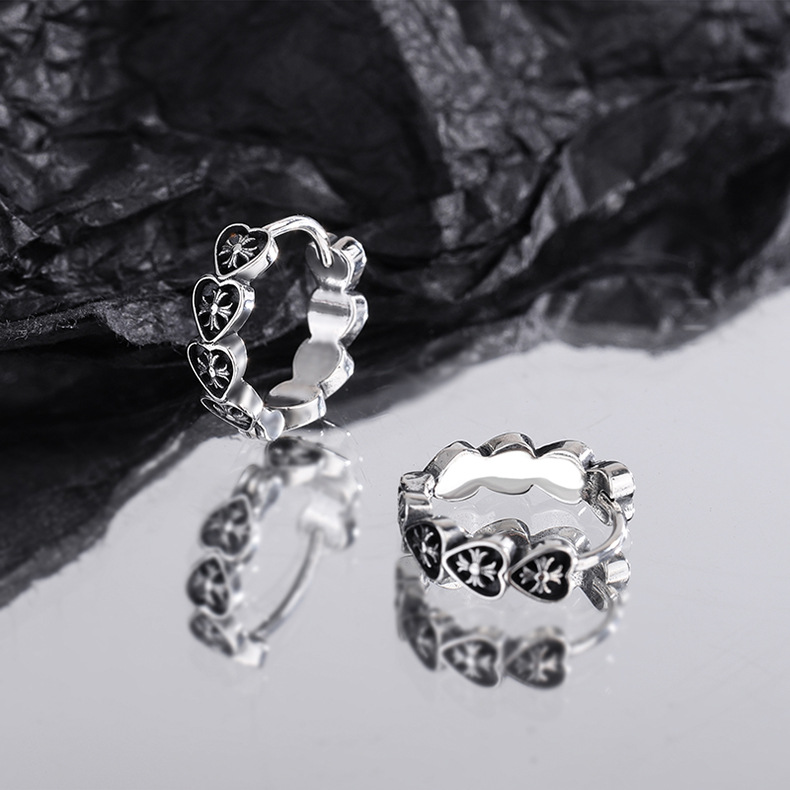 🌟 Boucles d'oreilles en argent sterling S925 - Croix rétro, Élégance intemporelle, Design Unique et Raffiné