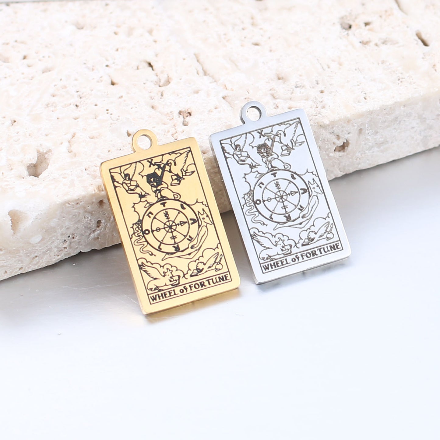 ✨ Collier Tarot Vintage en Acier Inoxydable - Porte-Bonheur Élégant, Durable et Idéal pour un Style Unique