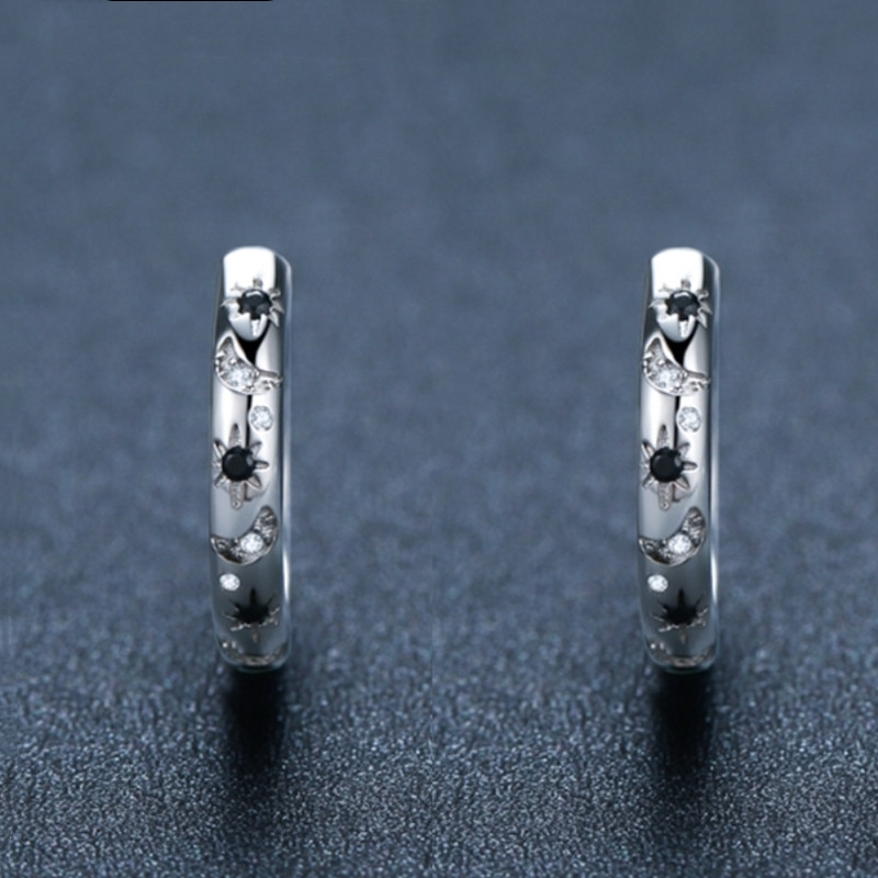 ✨ **Boucles d'Oreilles Étoiles & Lunes en Zircon – Éclat Envoûtant, Élégance Idéale pour Toutes les Occasions