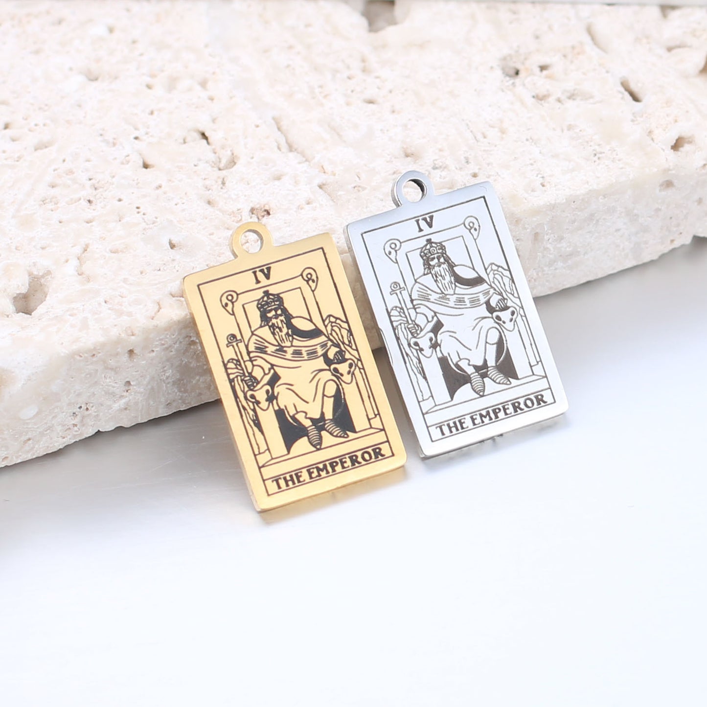 ✨ Collier Tarot Vintage en Acier Inoxydable - Porte-Bonheur Élégant, Durable et Idéal pour un Style Unique