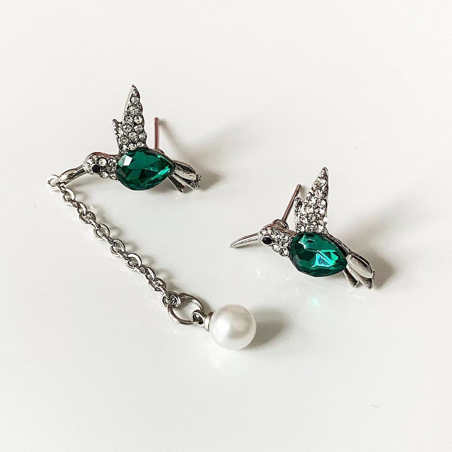 ✨ Boucles d'Oreilles Colibri en Diamants - Design Élégant, Éclat Éblouissant, Parfaites pour Briller en Toute Occasion 💎