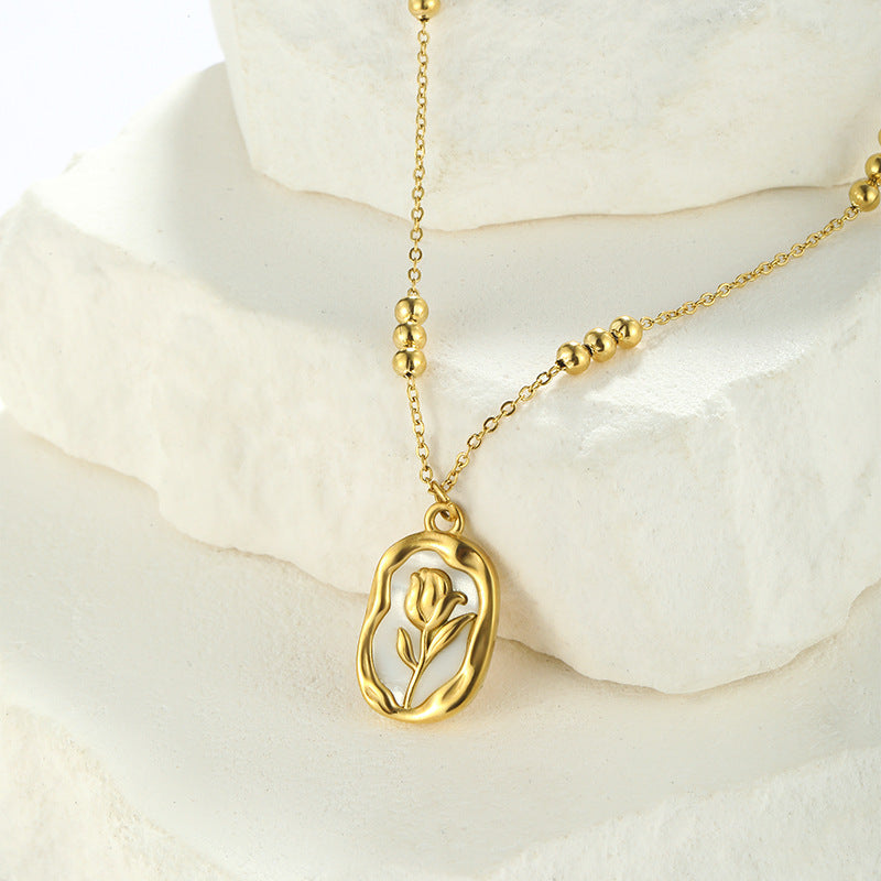🌹 Raffiné Collier Pendentif Rose Blanche en Nacre - Élégance Intemporelle pour Sublimer Votre Style au Quotidien