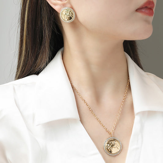 Image du produit Ancient Coin Relief Pegasus Figure Carving Necklace And Earrings Suite