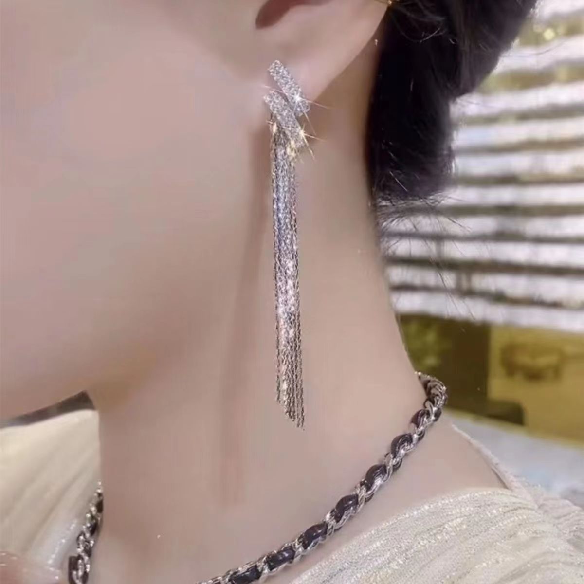 🌟 Élégantes Boucles d'Oreilles Goutte d'Eau - Franges Raffinées, Charme Quotidien et Style Intemporel !