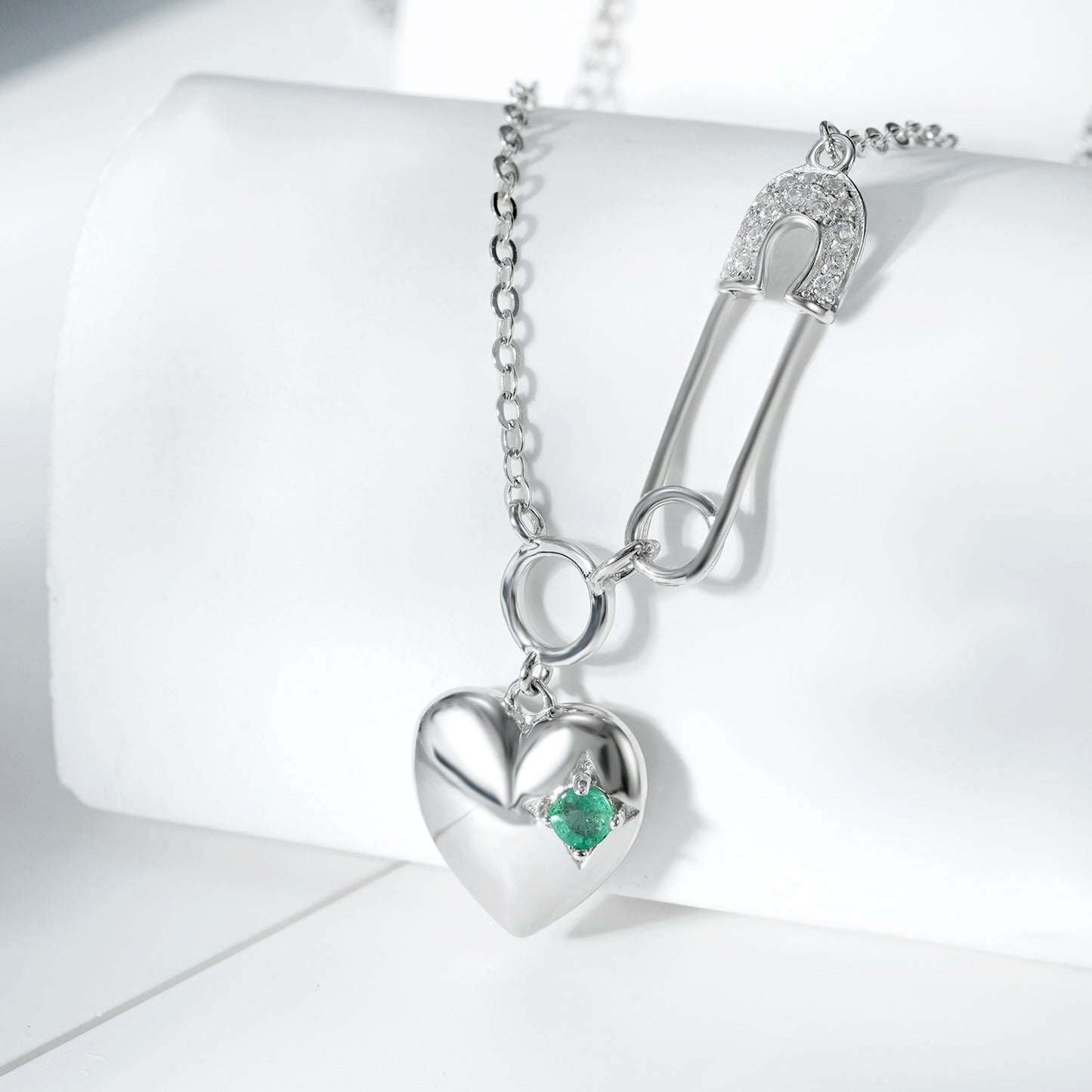 ✨ Collier Éclatant en Argent S925 - Pendentif Cœur Émeraude, Élégance Éternelle, Cadeau Parfait pour Femme