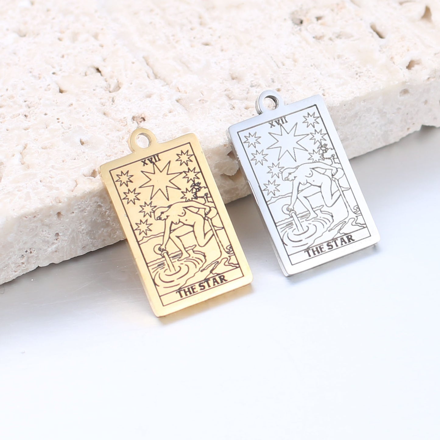 ✨ Collier Tarot Vintage en Acier Inoxydable - Porte-Bonheur Élégant, Durable et Idéal pour un Style Unique