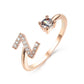 Image du produit Bague Initiale Ajustable – Élégance Personnalisée en Argent/Doré | Bijou Raffiné pour Femme