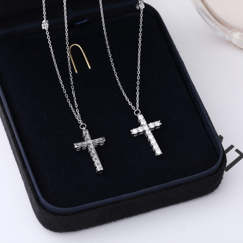 ✨ Collier Croix en Argent S925 - Élégance Simple, Style Tendance, Parfait pour Sublimer Votre Décolleté !