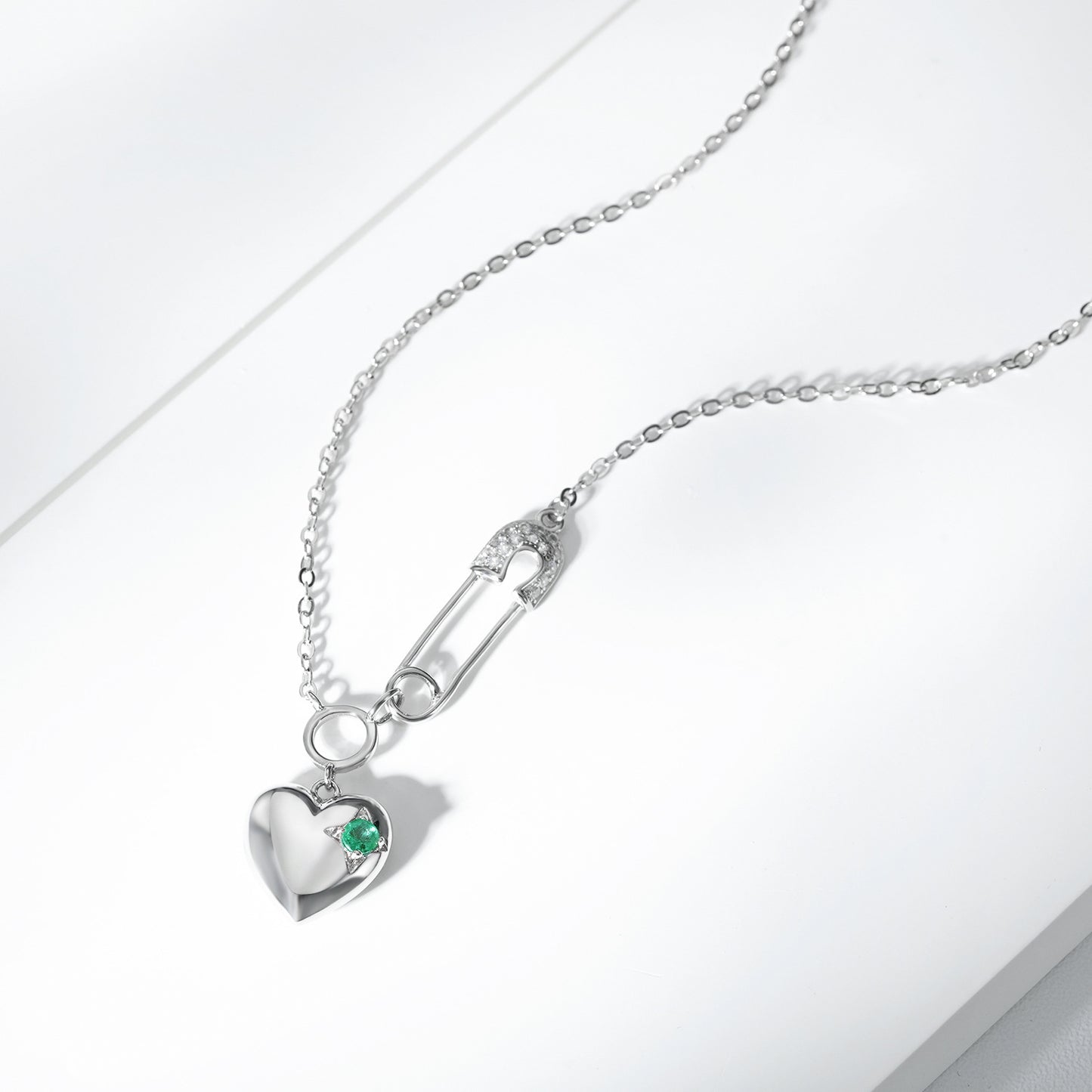 ✨ Collier Éclatant en Argent S925 - Pendentif Cœur Émeraude, Élégance Éternelle, Cadeau Parfait pour Femme