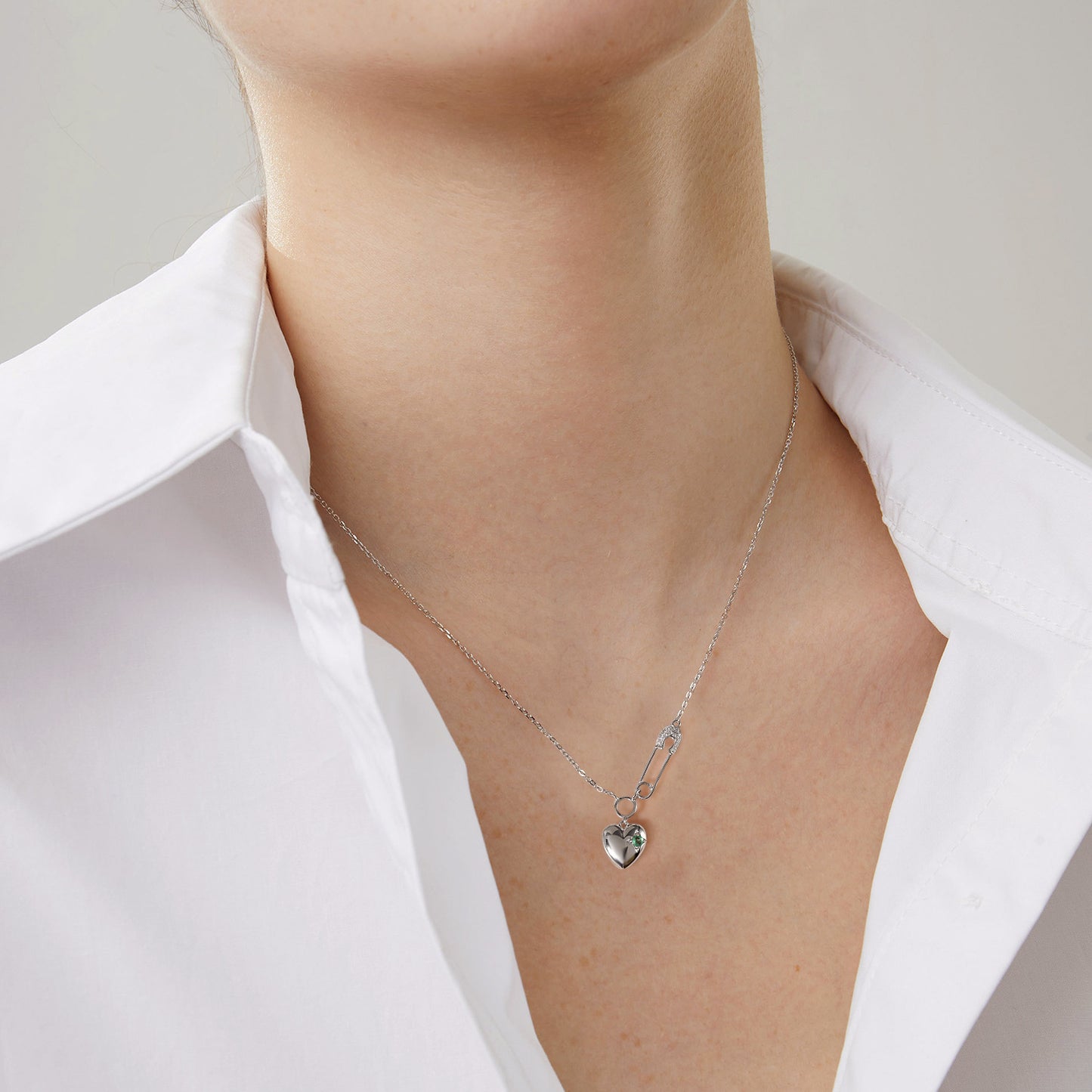 ✨ Collier Éclatant en Argent S925 - Pendentif Cœur Émeraude, Élégance Éternelle, Cadeau Parfait pour Femme