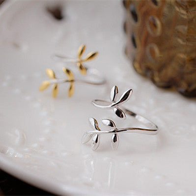 🌿 Elegant Olive Leaf Ring - Natural Design, Authentic and Refined Style to Enhance Your Look